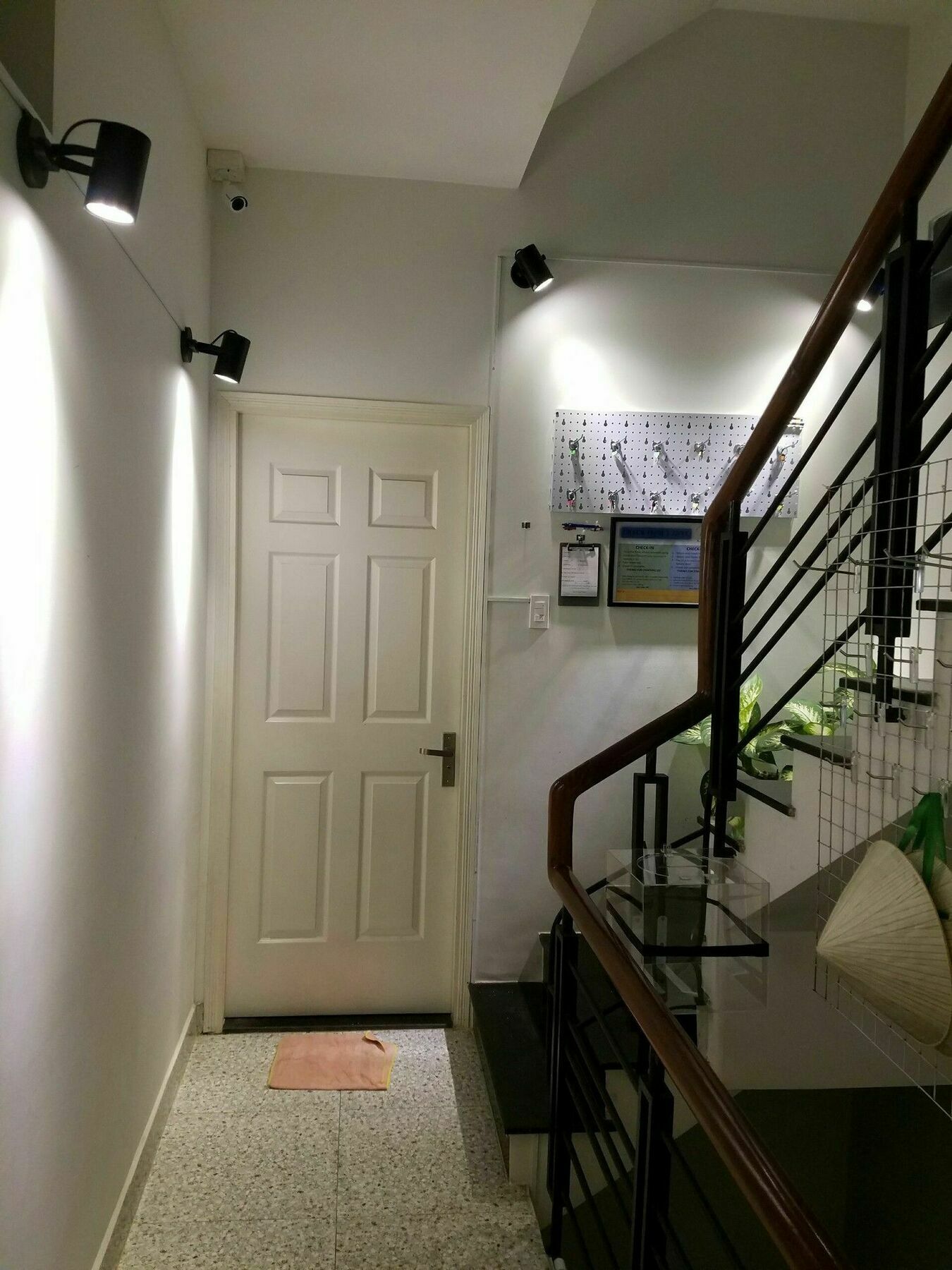 Natural House Hostel Хошимін Екстер'єр фото