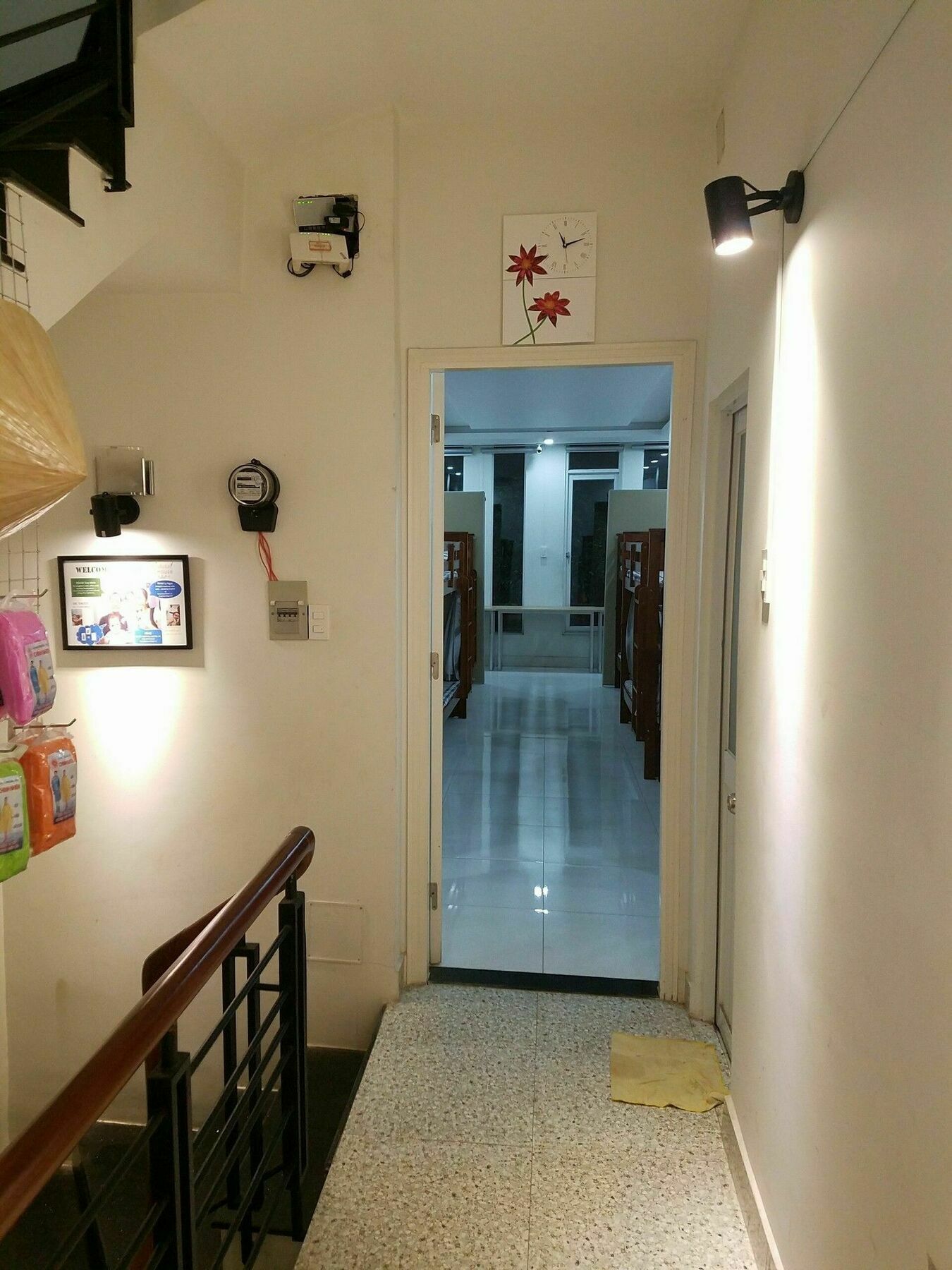 Natural House Hostel Хошимін Екстер'єр фото